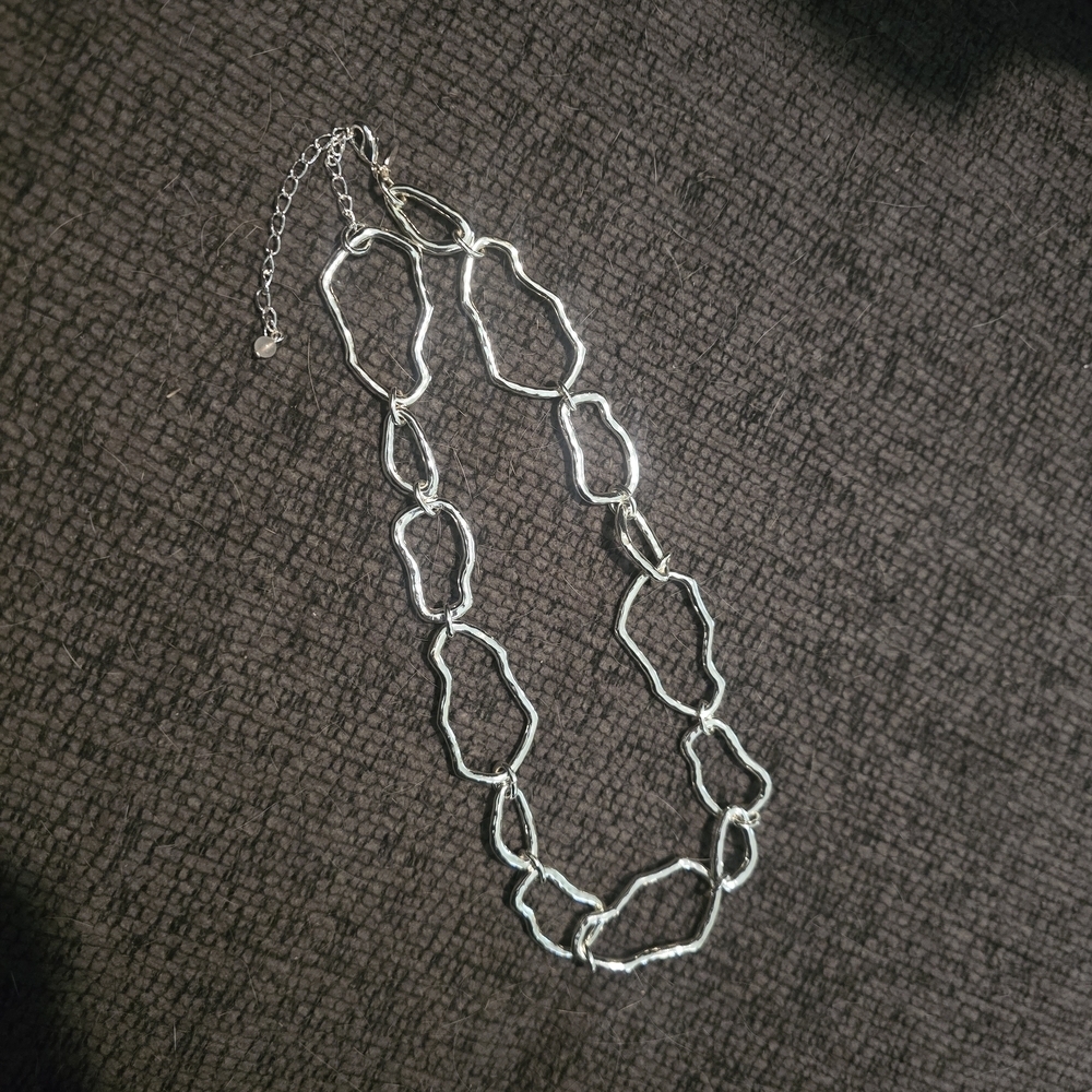 Shofel Bros. Mfg. Co. | Sterling Silver Hammered Necklace